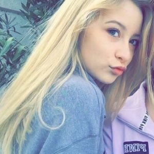 Meet your Posher, Mikaela